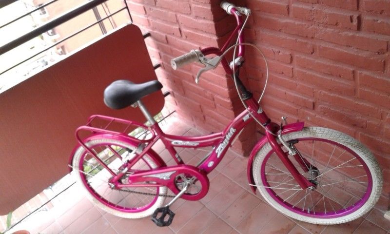 Vendo Bicicleta para Niñas Rodado 20