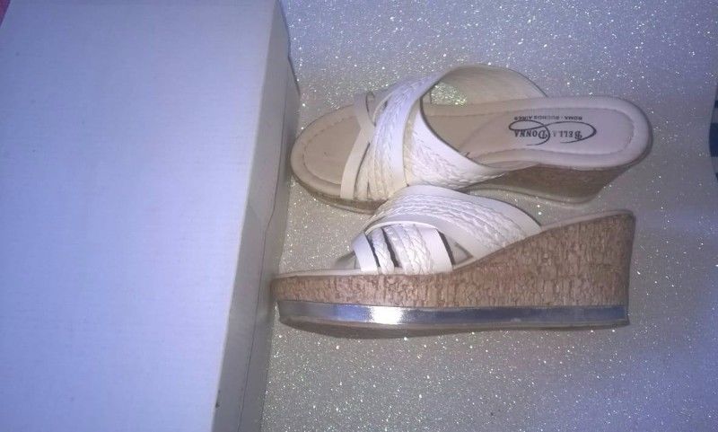 vendo sandalias nro  impecables taco chino