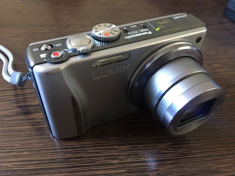 Cámara de fotos Panasonic Lumix DMC - ZS10