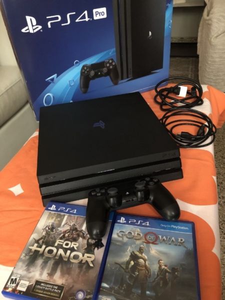 PS 4 PRO