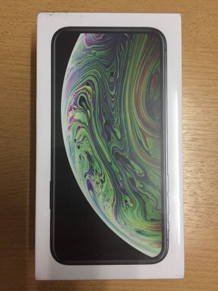 iPhone XS 64 gb 5.8 4 g 4 K muevo caja sellada