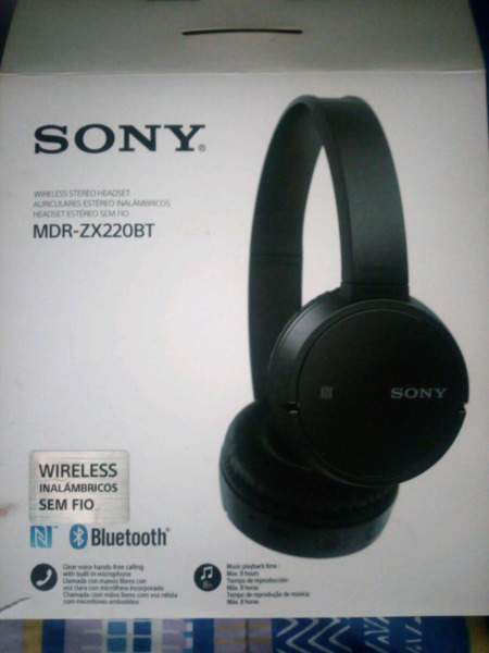 Auriculares sony MDR-ZX220BT