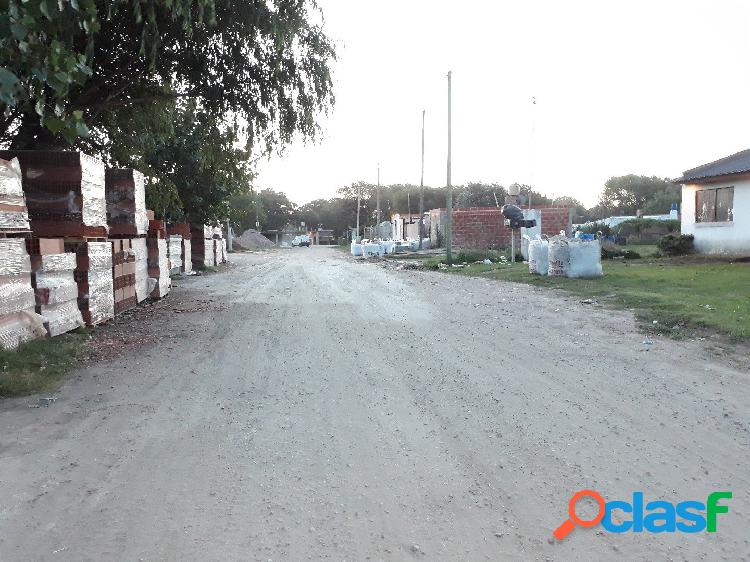 LATORRE PROP. VENDE LOTE DE 545 M2 EN FELIX U. CAMET