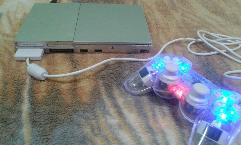 Vendo Urgente PS2 Slim Completo