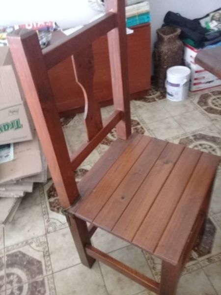 4 sillas de pino