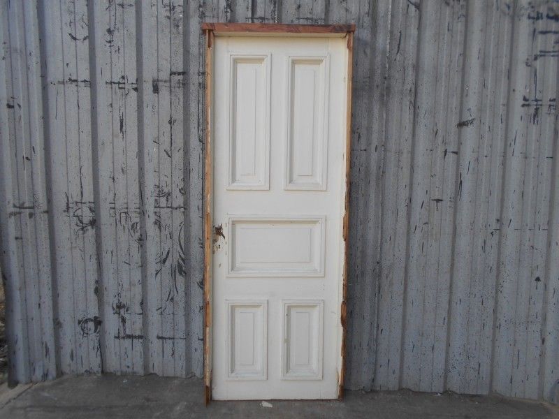 Antigua puerta tipo tablero de madera en cedro (75x200cm)