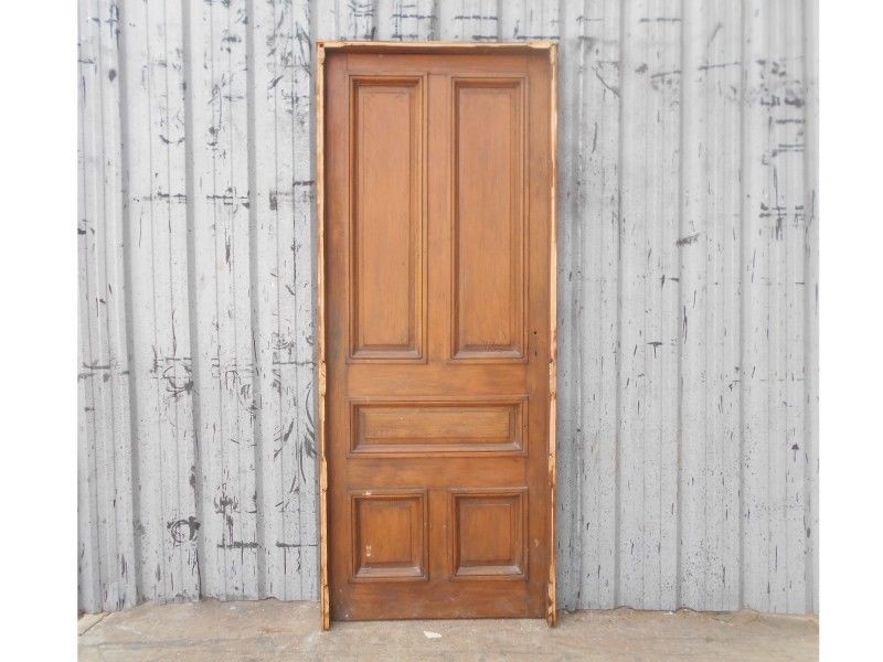 Antigua puerta tipo tablero de madera en cedro (95x230cm)