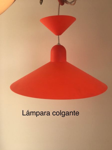 Lámpara colgante impecable color naranja