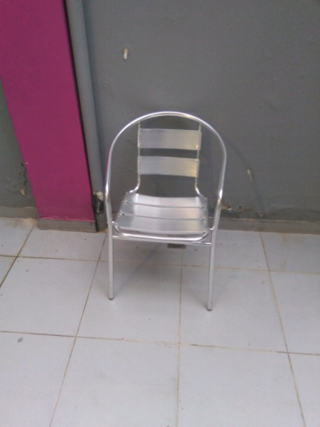 Mesas y sillas de aluminio