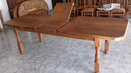 Muebles de algarrobo