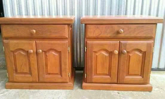 Muebles de algarrobo