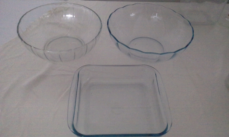 Set de tres fuentes de vidrio