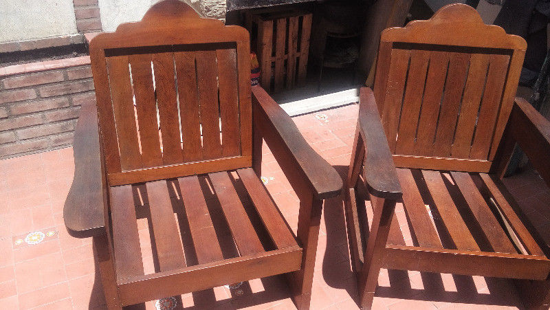 VENDO 2 SILLONES DE ALGARROBO