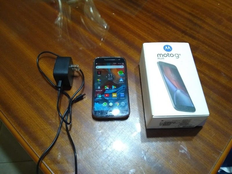 Vendo Motorola G4 plus Excelente estado