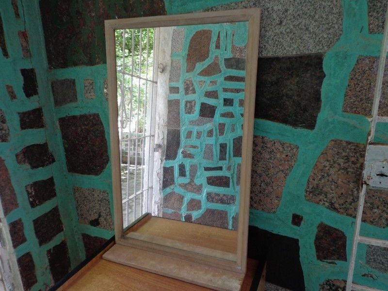 espejo rectangular marco de madera con estante
