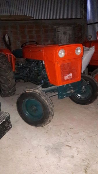 Tractor FIAT 400