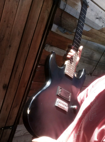 Guitarra eléctrica PEAVEY BLACK 23 usada