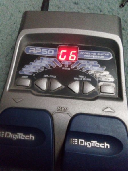 Pedalera Digitech RP50 para guitarra