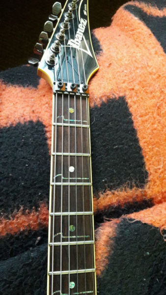guitarra ibanez s770pb usada no acepto permutas