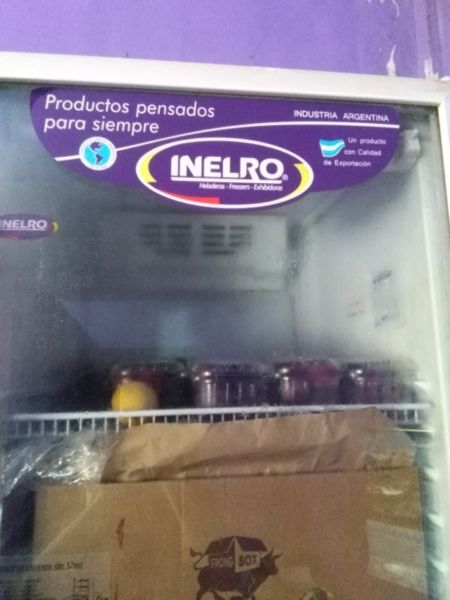 Heladera exhibidora INELRO 470