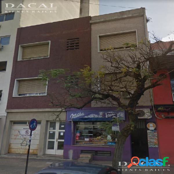 Local en venta y alquiler en La Plata calle 48 e/ diagonal