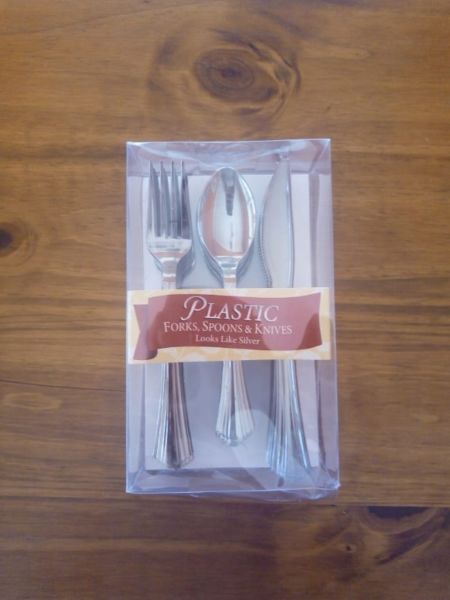 Tenedores, Cuchillos y Cucharas de Plastico Descartables