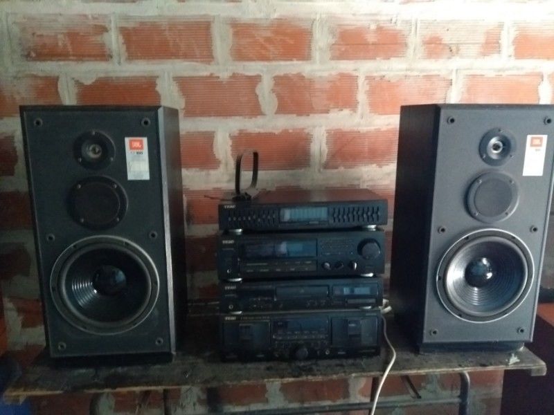 equipo de audio x modulo teac y bafles jbl