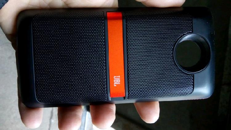 moto mod JBL sound boost