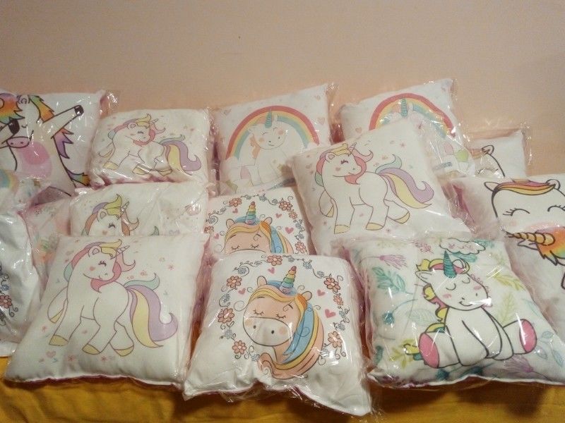Almohadones de unicornio