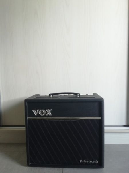 Amplificador Vox Vt40 (sin uso)