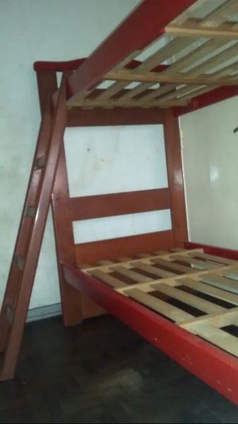 Cama Superpuesta de Guatambu