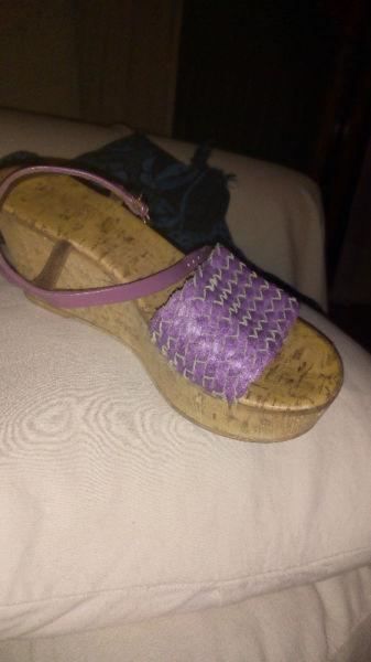 SANDALIAS HERMOSAS BASE CORCHO LIVIANAS IMPECABLES NUMERO 38