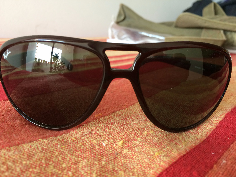 VENDO RAYBAN 