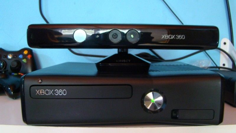 Xbox Gb Kinect 2 Joysticks Juegos