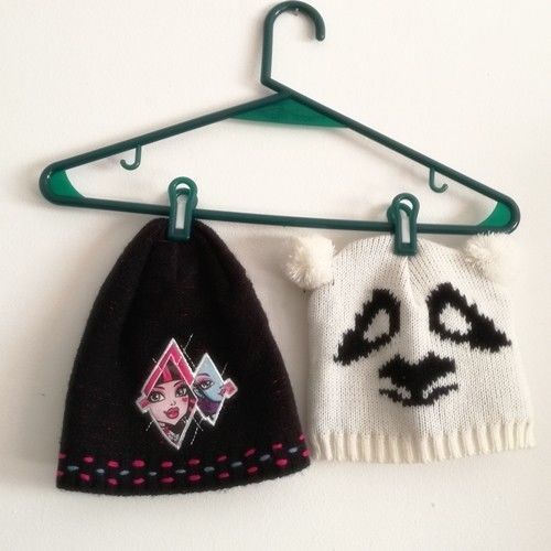 Guantes Gorros Monster High.
