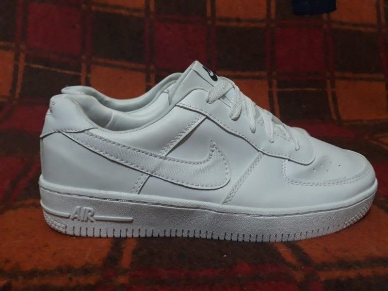 VENDO NIKE AIR FORCE NUEVAS EN NRO 40