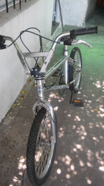 BICICLETA BMX RODAS