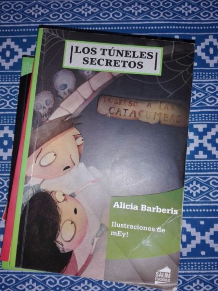 Los túneles secretos.Alicia Barberis