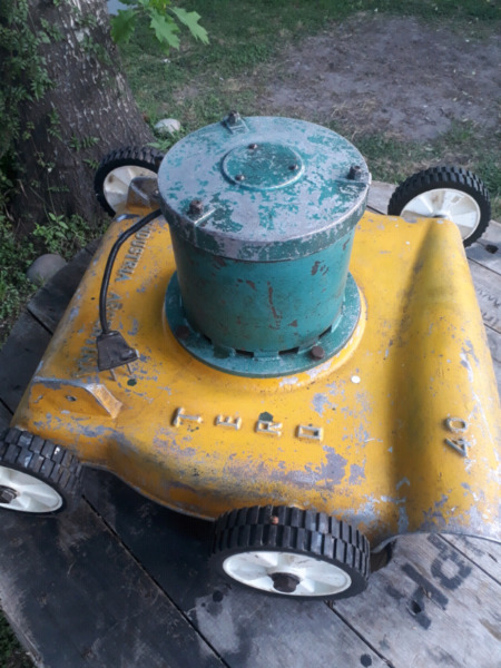 Maquina de cortar césped