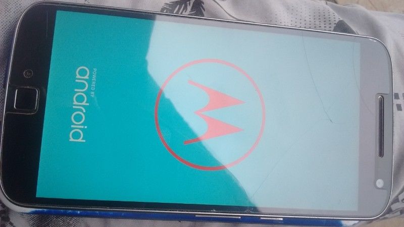 Motorola moto g4 plus a reparar