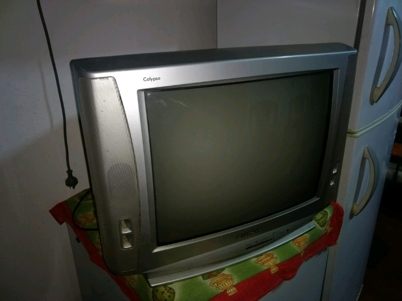 Televisor Hitachi - Calipso