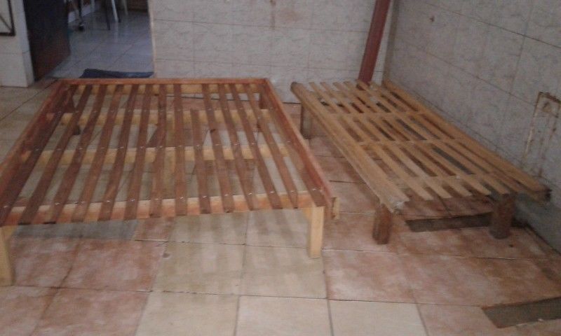 Vdo 2 camas de madera