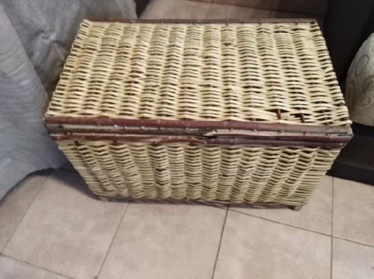 Vendo canasto de mimbre