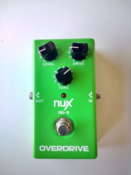 Nux OD3, clon del Ibanez Tube Screamer, impecable.