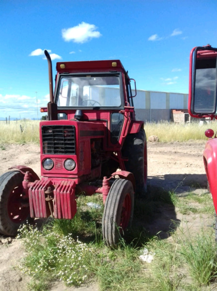 Tractor modelo 