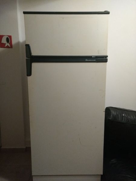 Vendo heladera con freezer