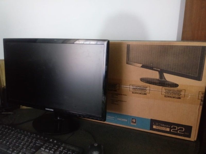 MONITOR SAMSUNG S22D300F, LED,HDMI,IMPECABLE!!