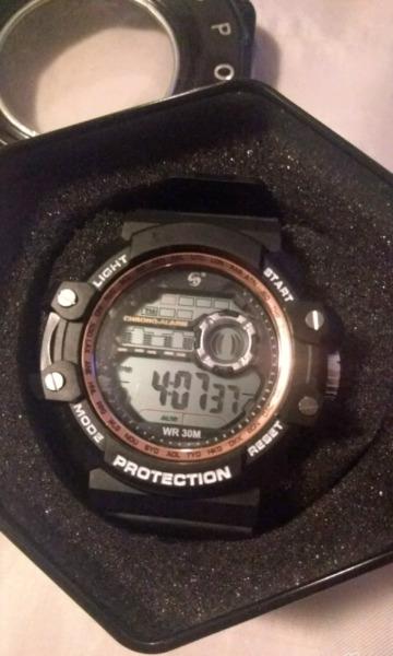Reloj digital sumergible