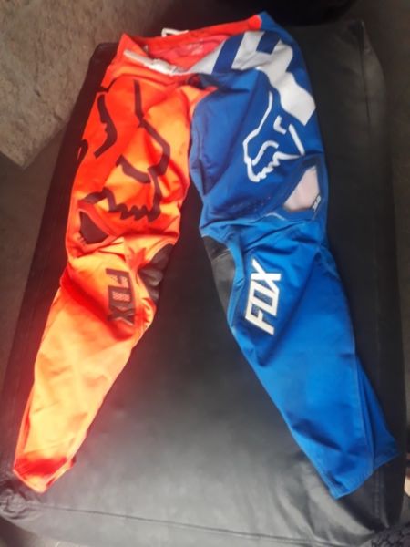 VENDO: PANTALON TODOTERRENO FOX RACING 360