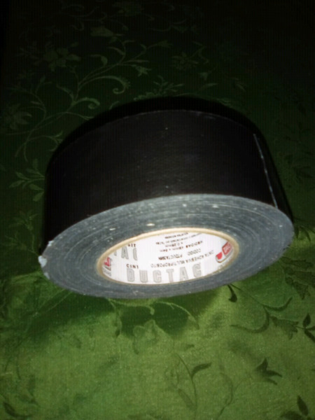 Cinta Duct tape 48x50.. color negro cada Rollo $400